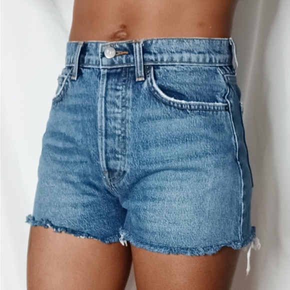 Reformation Dixie High Waist Denim Cutoff Jean Shorts Size 26 - Picture 4 of 12